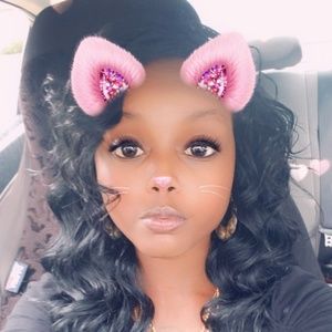 Meet your Posher, Brittney